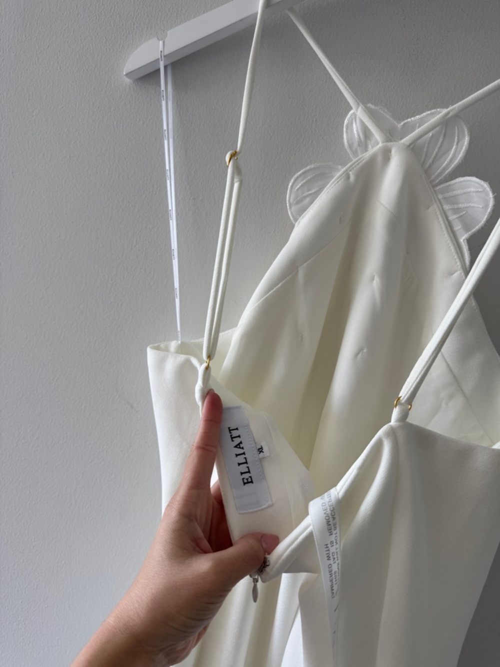 ELLIATT Janelle 3D White Midi Dress XL - Picture 6 of 9